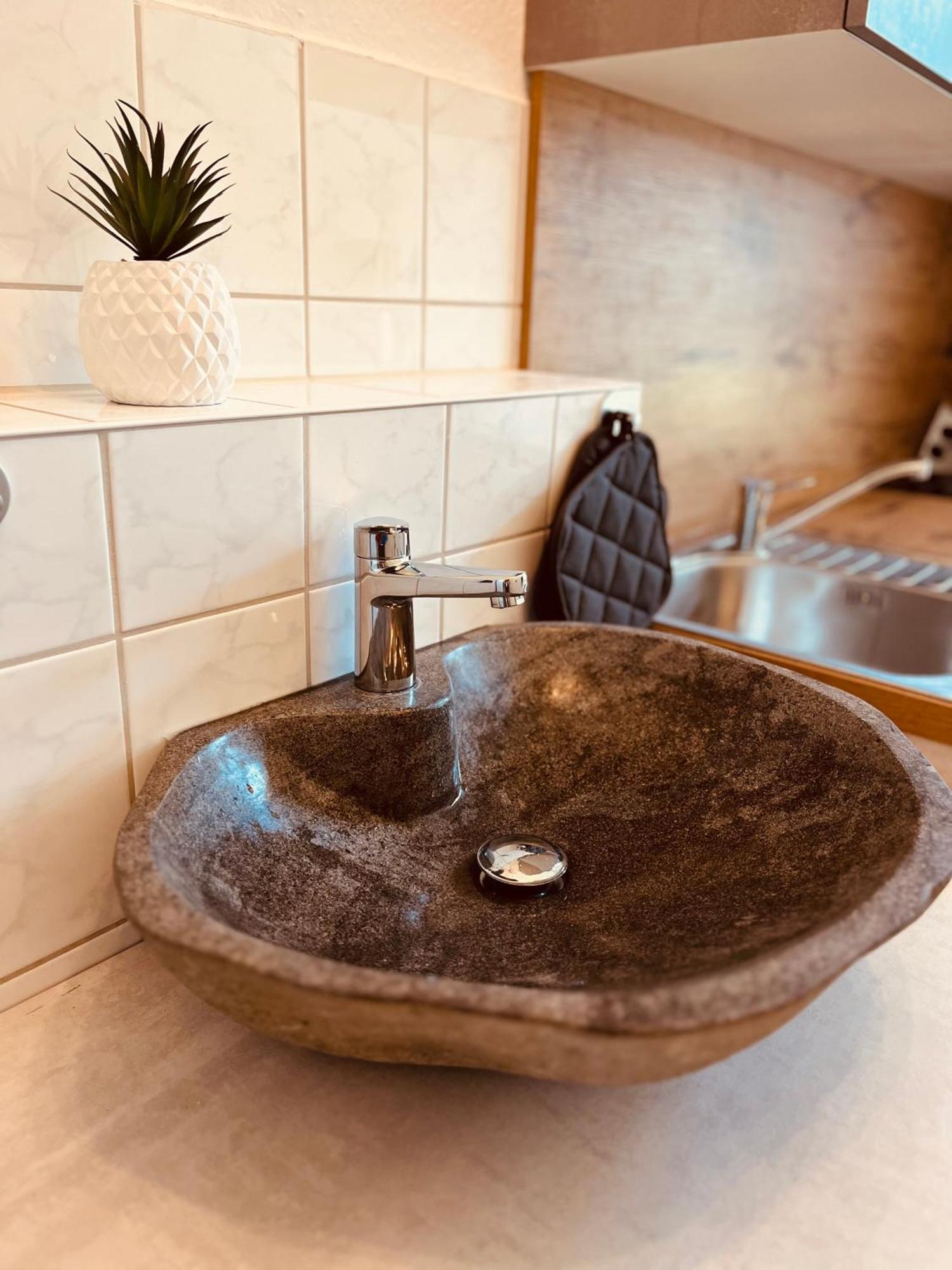 Apartment Tenx Митвайда Екстериор снимка