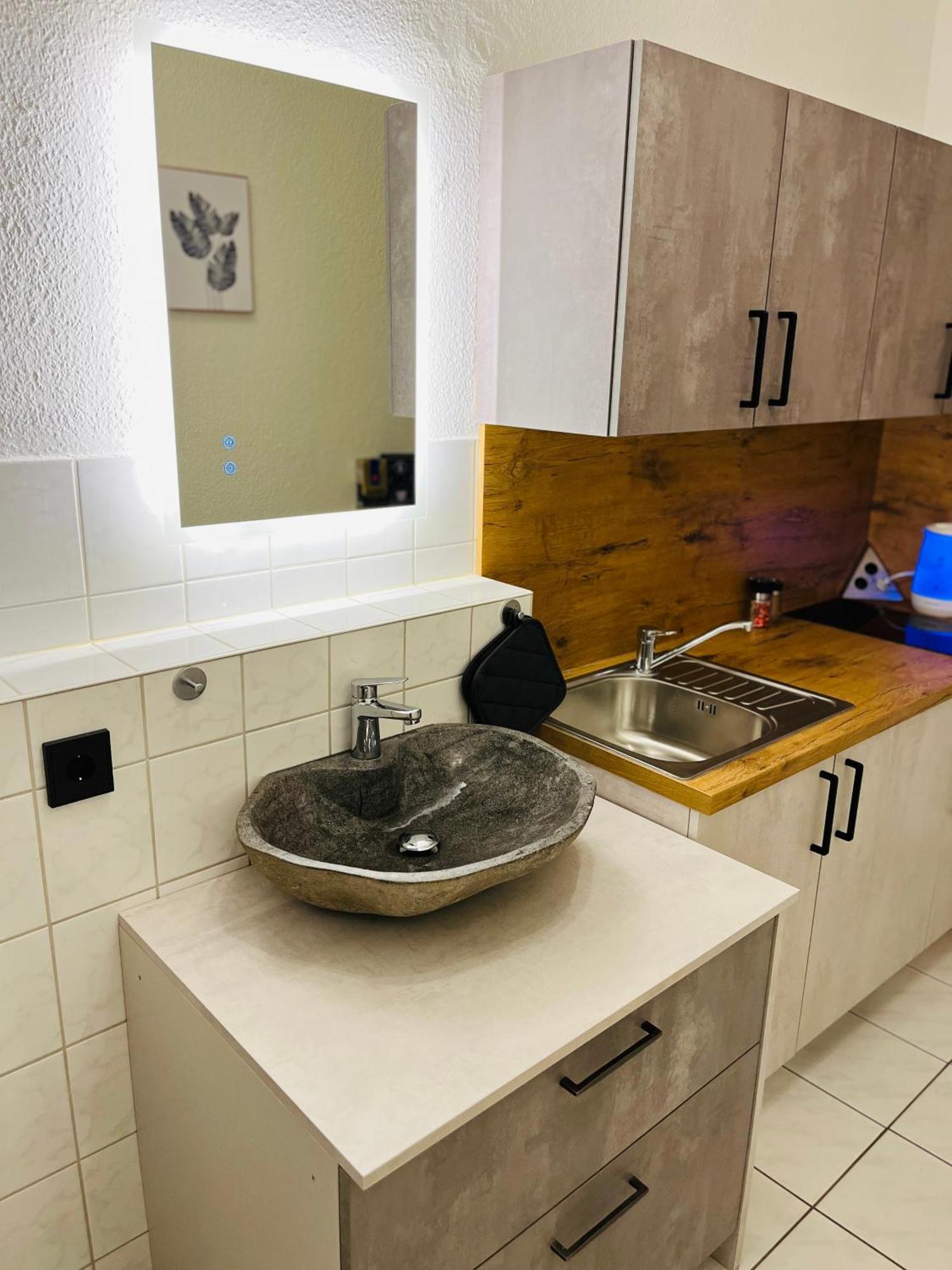Apartment Tenx Митвайда Екстериор снимка