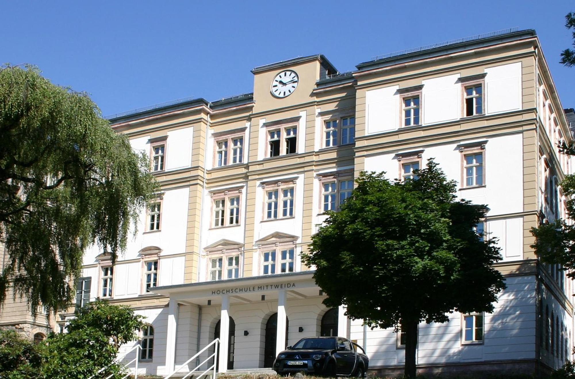 Apartment Tenx Митвайда Екстериор снимка